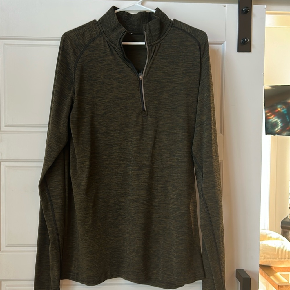 🍋Mens Lululemon Quarter Zip  Large Tags are missing. Deep Meadow / Black
